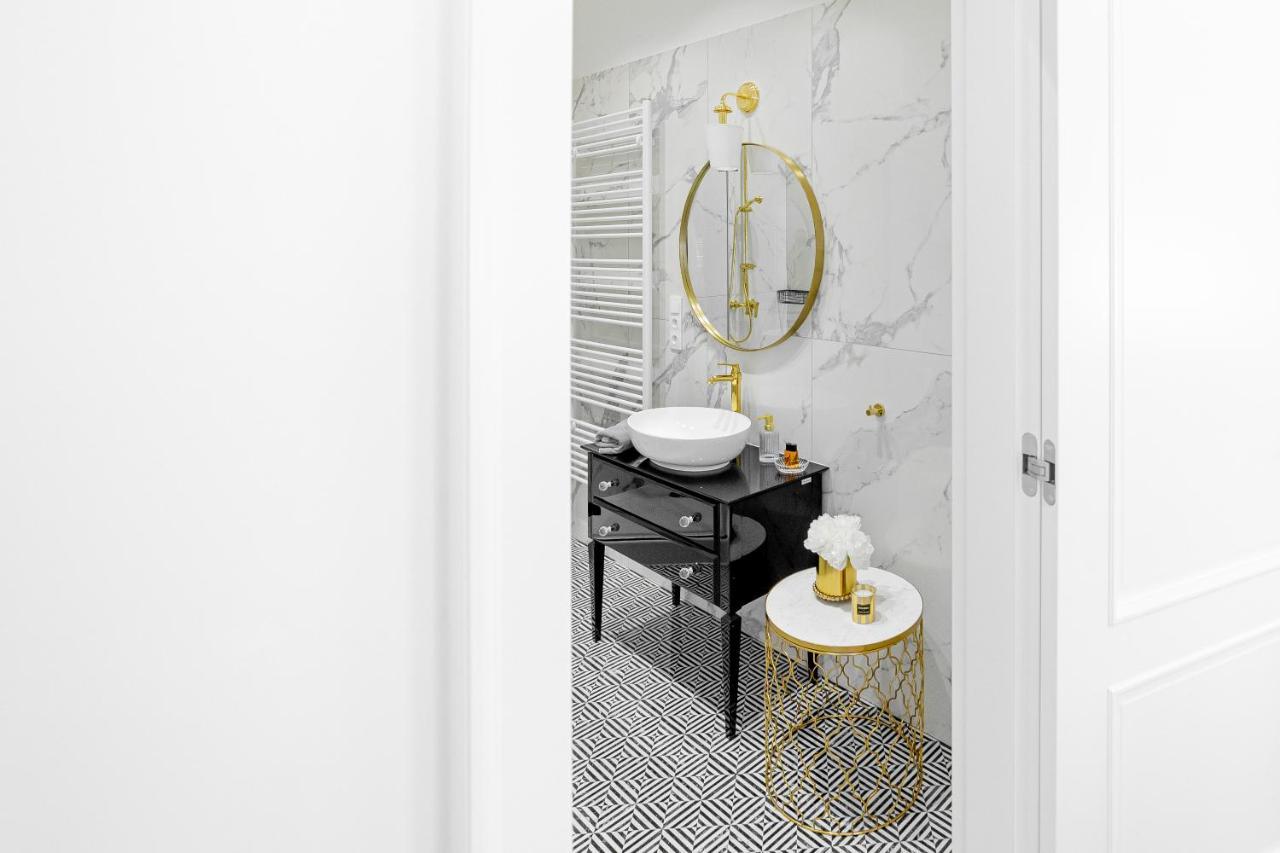 Apartament Golden Place Краков Экстерьер фото